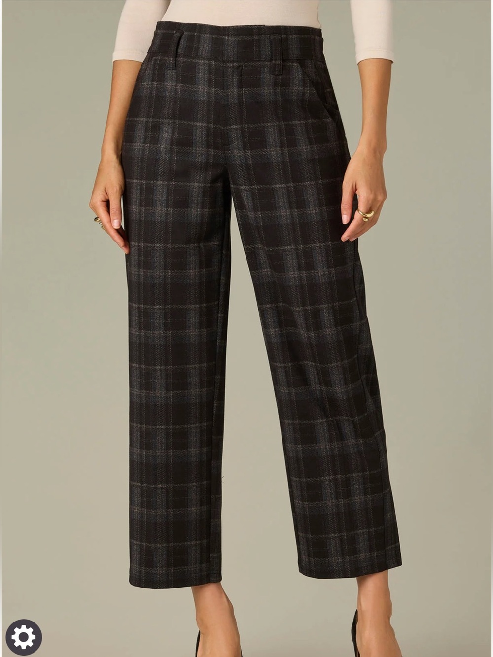 Max Studio London Cropped Black and Grey Plaid Wide-Leg Trouser Pull On Pants